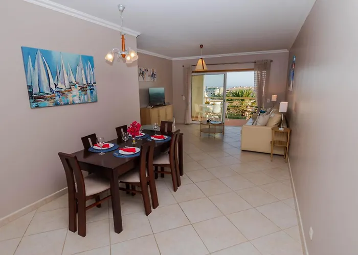 アパート O Mar *